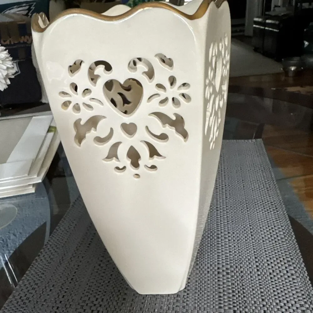 Vintage 1997 Lenox Eternal Pierced Hearts 10